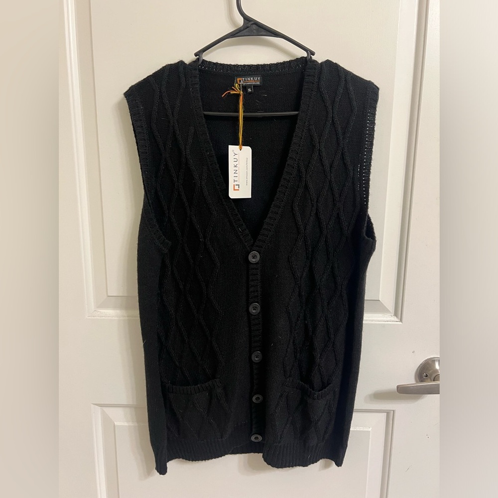 NWT Men’s XL Tinkuy Sweater Vest Without Sleeves in Black